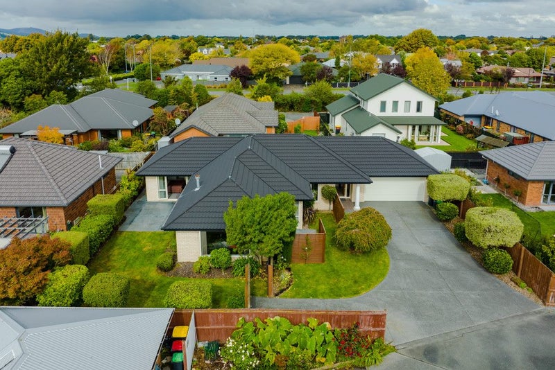 14 Cassinia Gardens, Aidanfield, Christchurch - Carousel 18