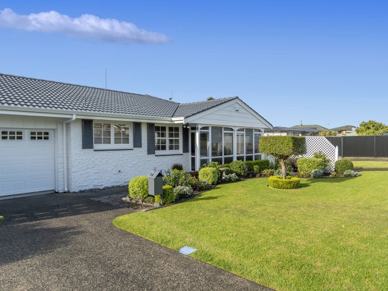 12B Whitaker Street, Otumoetai, Tauranga - Carousel 2
