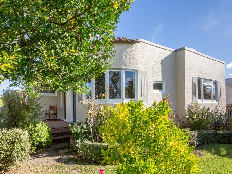 808 Princes Street, Mayfair, Hastings - Carousel 1