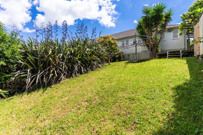 14 Westmere Crescent, Westmere, Auckland - Carousel 2
