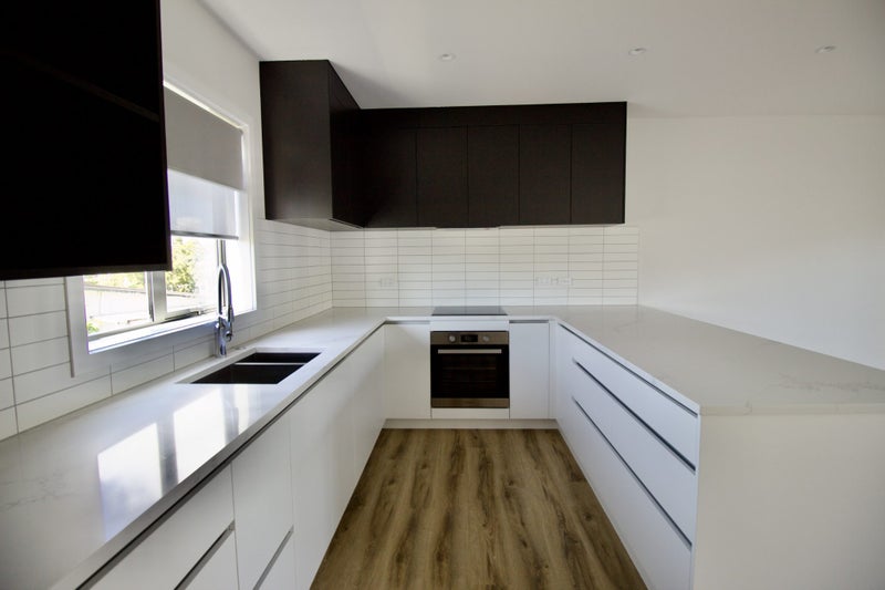 2/94 Target Road, Totara Vale, Auckland - Carousel 2