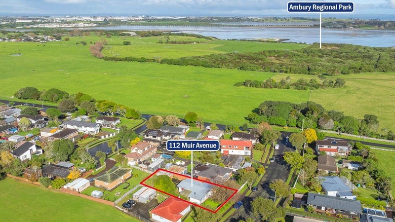 112 Muir Avenue, Mangere Bridge, Auckland - Carousel 1