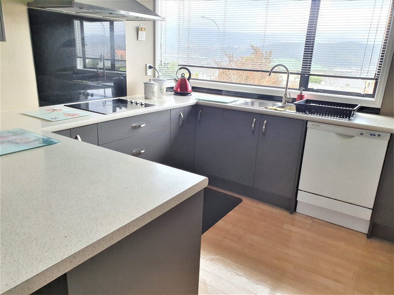 6 Ormrod Grove, Riverstone Terraces, Upper Hutt - Carousel 2