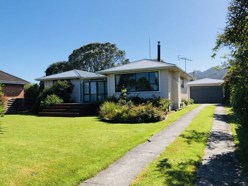 15 Nelson Quay, Cobden, Greymouth - Carousel 1
