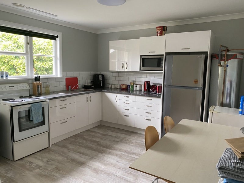 3/758 Fergusson Drive, Elderslea, Upper Hutt - Carousel 1