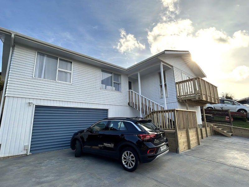 15 The Anchorage, Whitby, Porirua - Carousel 27