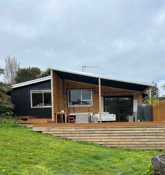 49 Hamilton Road, Surfdale, Waiheke Island - Carousel 1