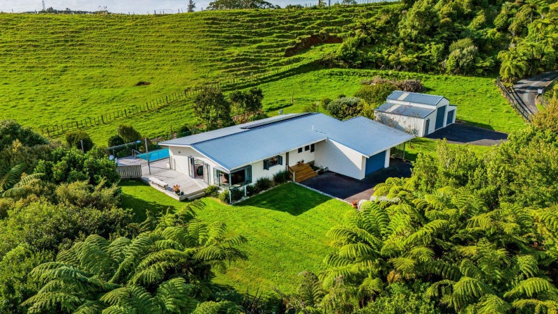 529 Frankley Road, Hurworth, New Plymouth - Carousel 1