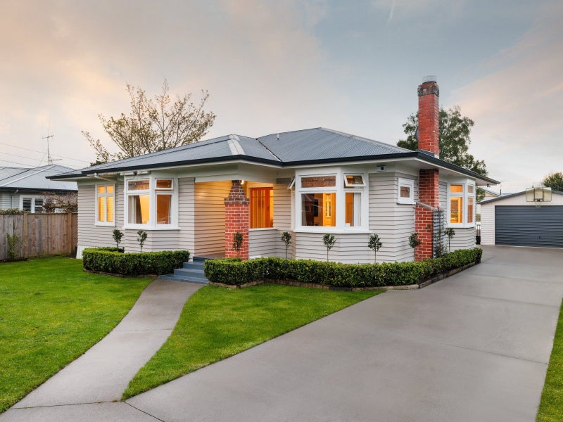 53 Brookfield Street, Hamilton East, Hamilton - Carousel 2