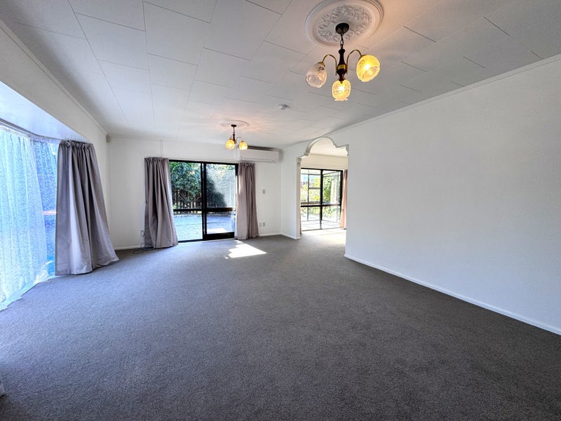 2 Woodfield Avenue, Roslyn, Palmerston North - Carousel 2