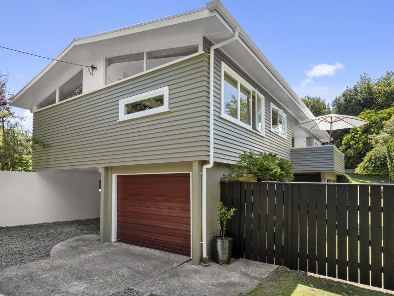 38 Clawton Street, Westown, New Plymouth - Carousel 1
