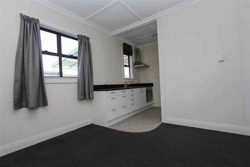 18 Normandy Avenue, Melville, Hamilton - Carousel 2