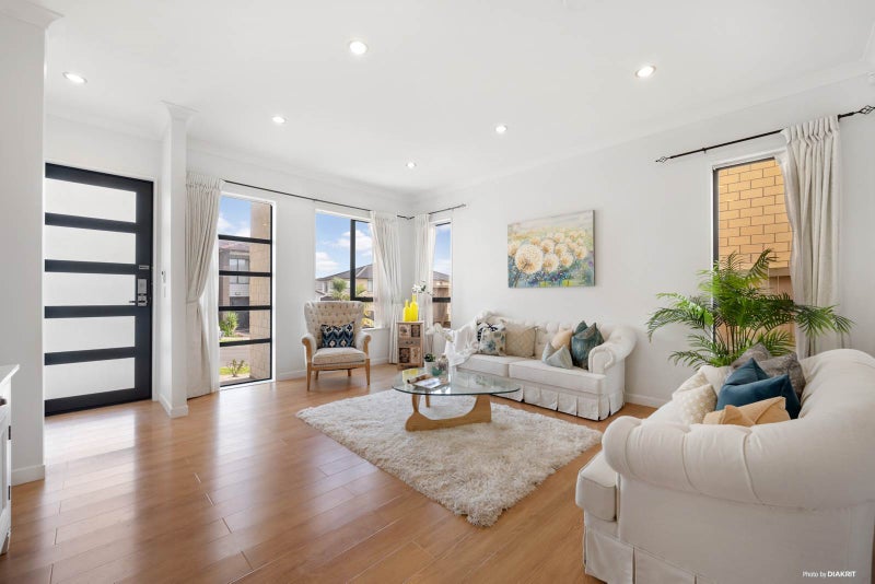 6 Palazzo Close, Flat Bush, Auckland - Carousel 2