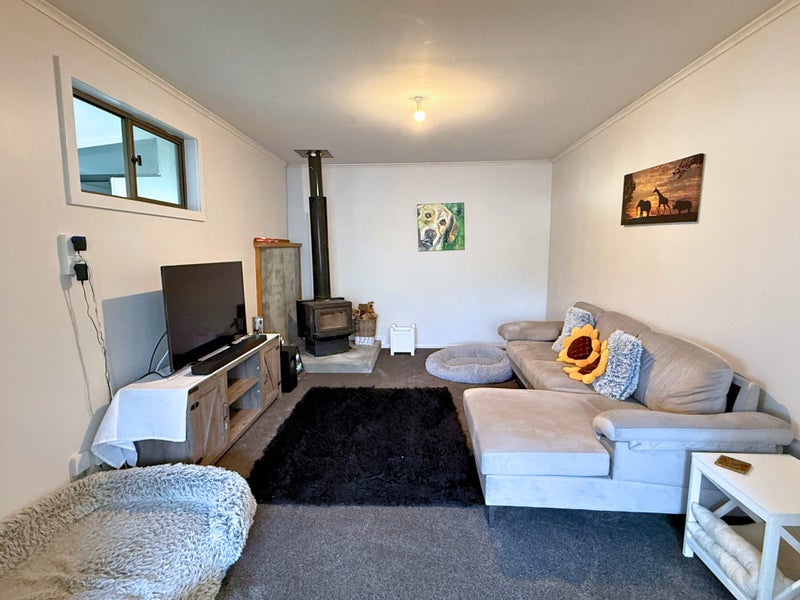 3 Caversham Road, Westmere, Whanganui - Carousel 2