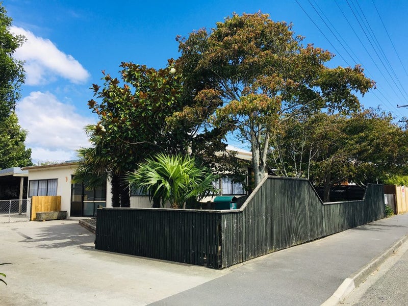 55 BEACH Road, Tāhunanui, NELSON - Carousel 1