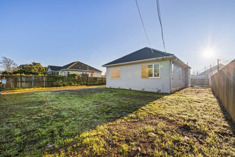 315 Linwood Avenue, Linwood, Christchurch - Carousel 1
