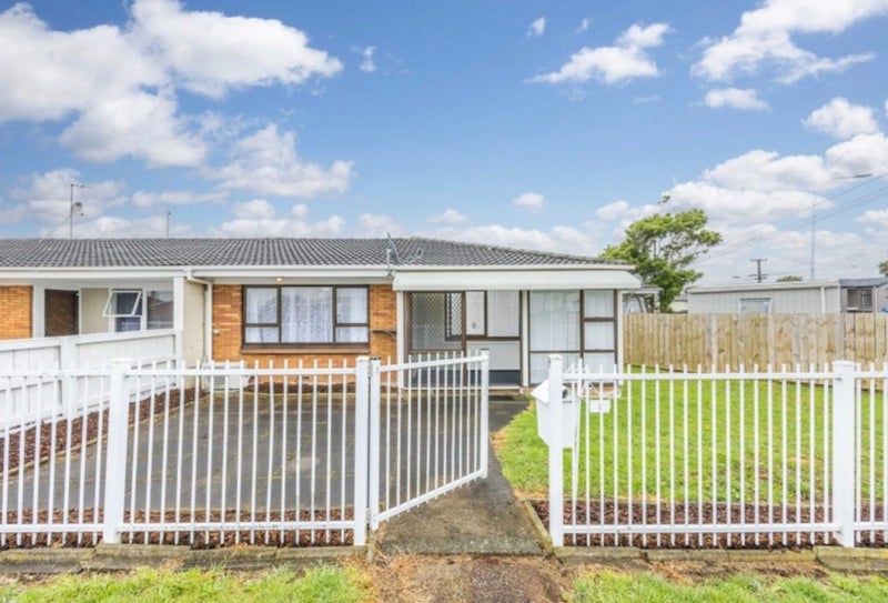 1 Ranfurly Road, Papatoetoe, Auckland - Carousel 1