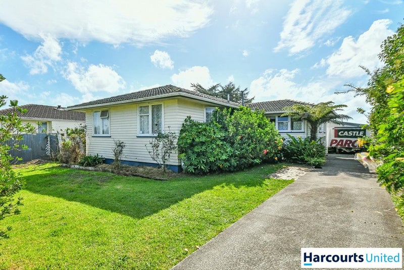 17 Calthorp Close, Favona, Auckland - Carousel 2