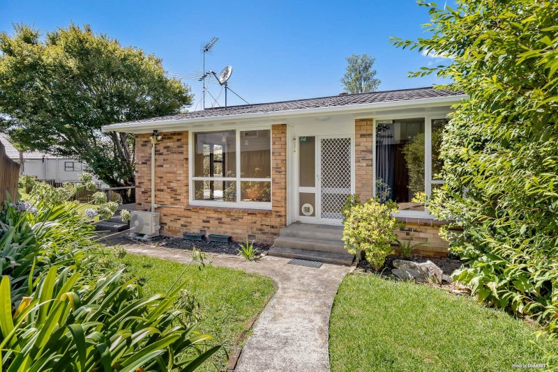 3/8 Thatcher Street, Mission Bay, Auckland - Carousel 1