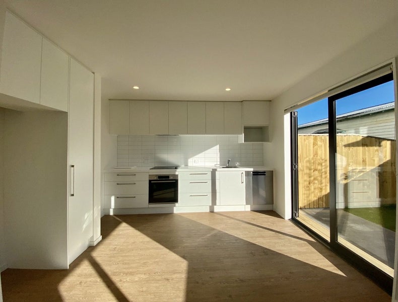 1/112 Burke Street, Sydenham, Christchurch - Carousel 2