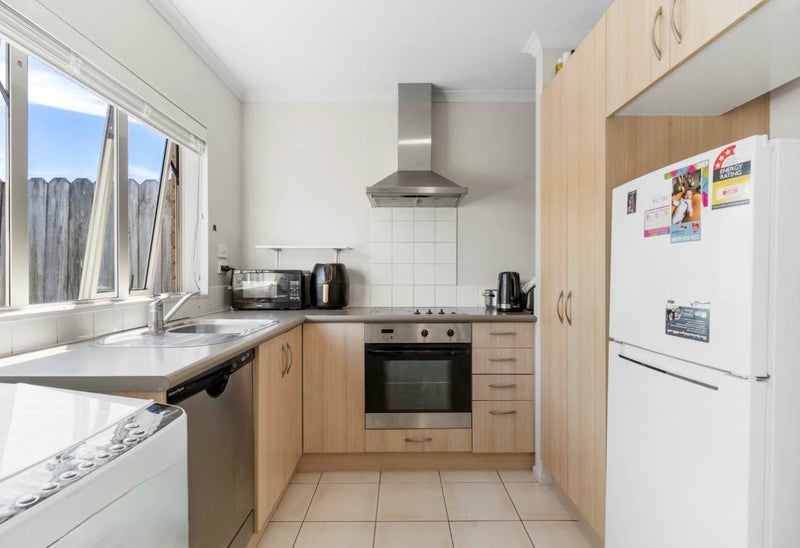 20 Rosandich Drive, Sunnyvale, Auckland - Carousel 2