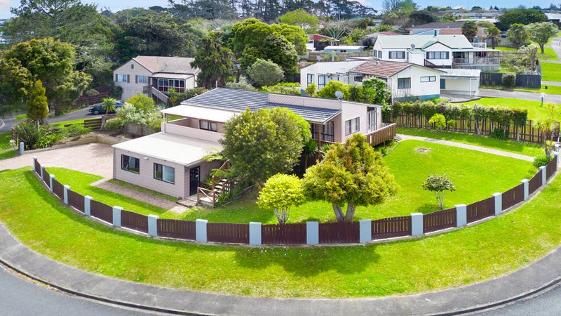 61 Anich Road, Massey, Auckland - Carousel 1