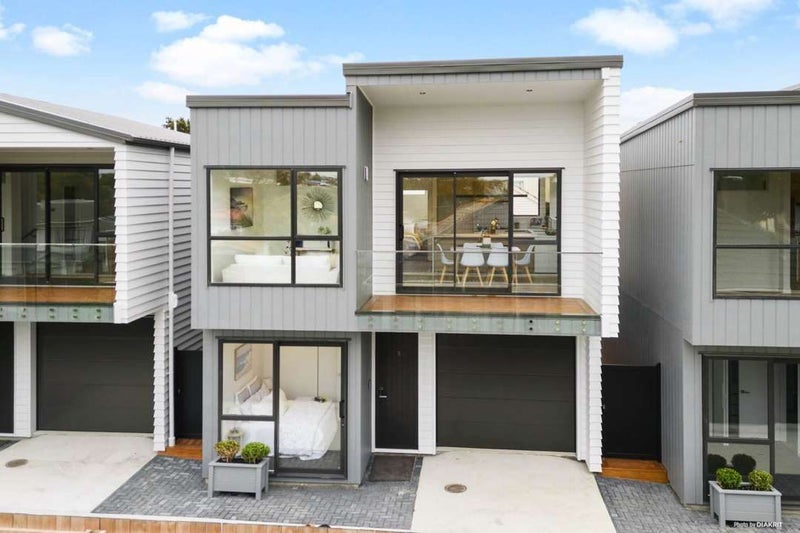 3/31 Hill Crescent, New Lynn, Auckland - Carousel 2