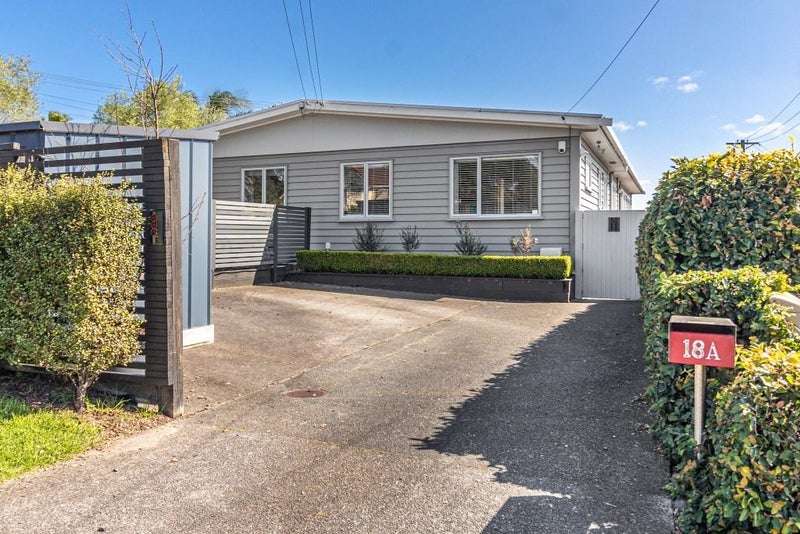18A School Road, Morningside, Auckland - Carousel 1