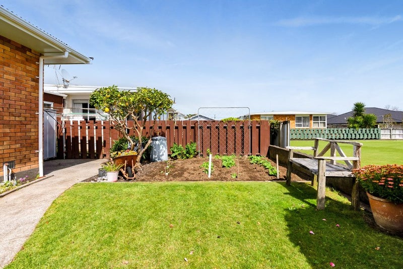 9 Struan Avenue, Lower Vogeltown, New Plymouth - Carousel 22
