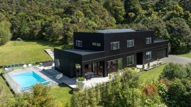 323H Huia Road, Titirangi, Auckland - Carousel 1