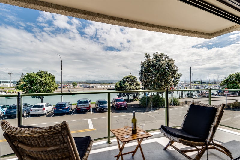 1/26 West Quay, Ahuriri, Napier - Carousel 1