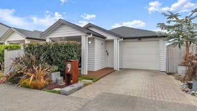 9 Aho Lane, Karaka, Papakura - Carousel 1