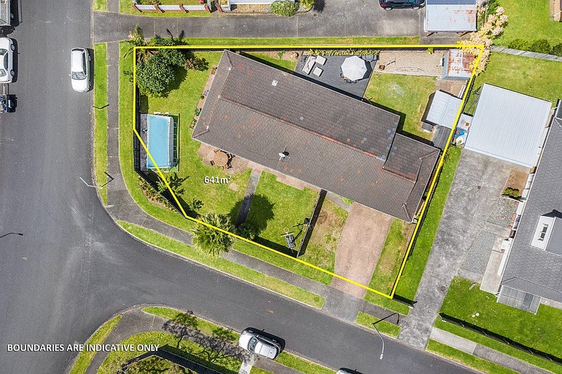 2 Kirrama Place, Conifer Grove, Takanini - Carousel 24