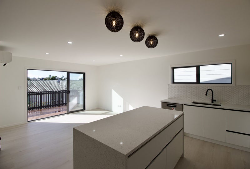 53A Holmes Drive South, Massey, Auckland - Carousel 2