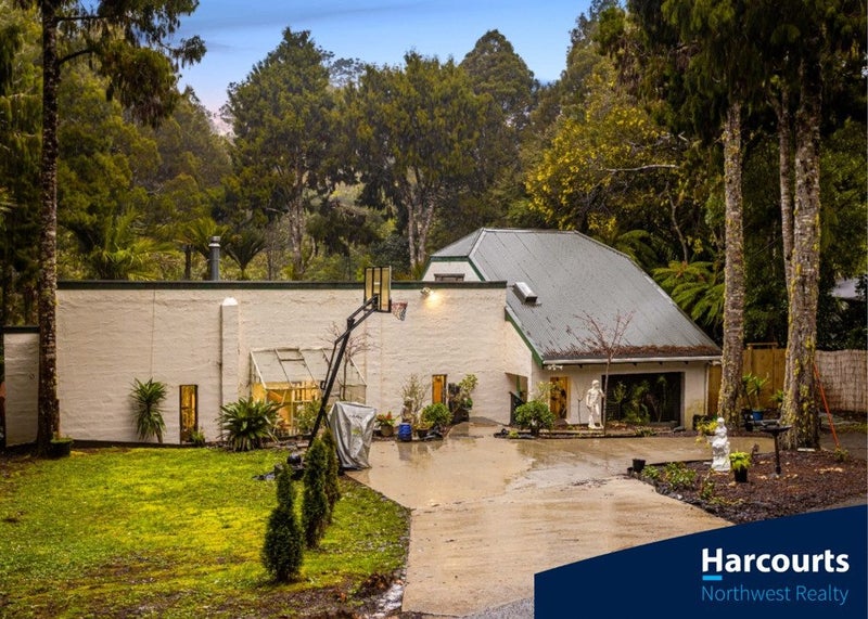 719 Scenic Drive, Henderson Valley, Auckland - Carousel 15