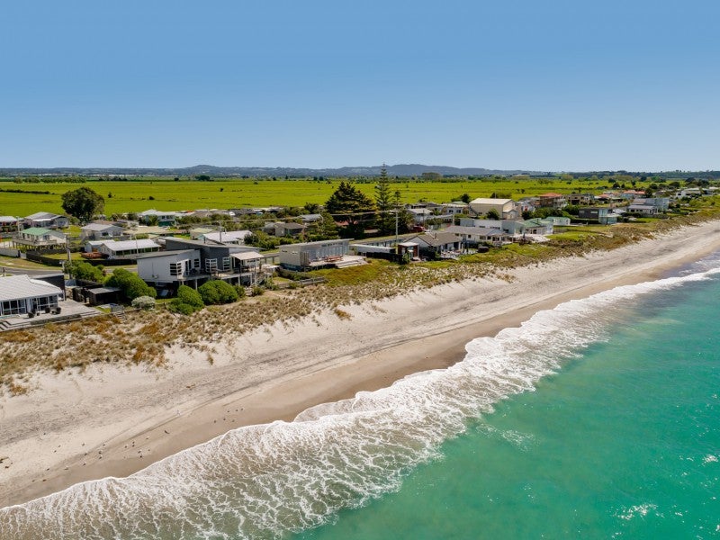 3 Pukehina Parade, Te Puke - Carousel 2