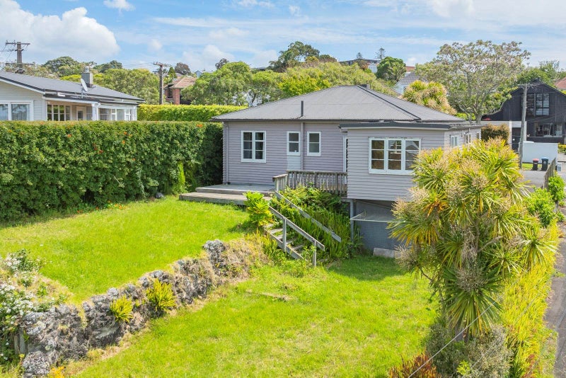 33 Kawau Road, Greenlane, Auckland - Carousel 2