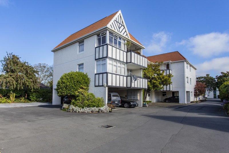 8/24 Mansfield Avenue, St Albans, Christchurch - Carousel 1