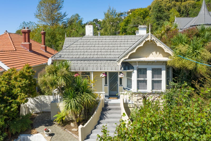 52 Hazel Avenue, Caversham, Dunedin - Carousel 1