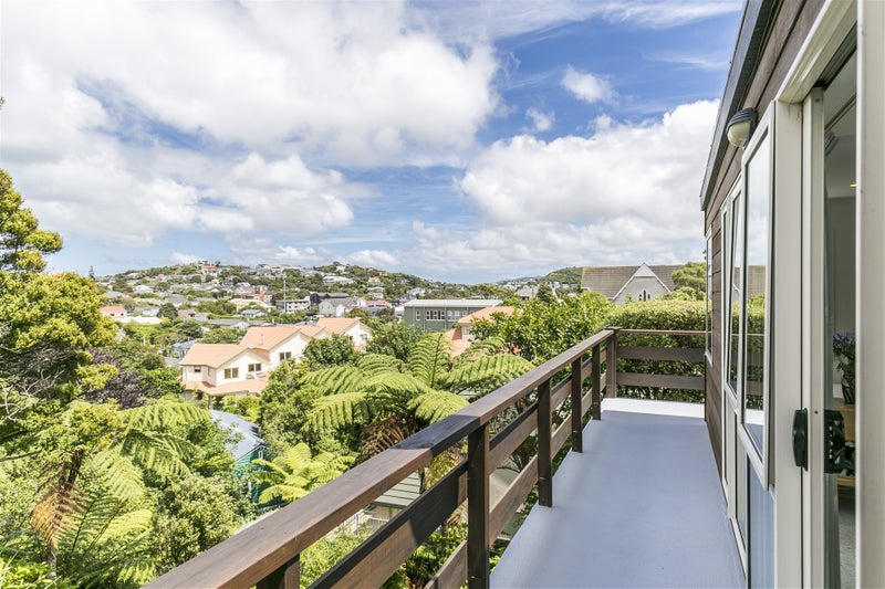 4/27 Box Hill, Khandallah, Wellington - Carousel 2