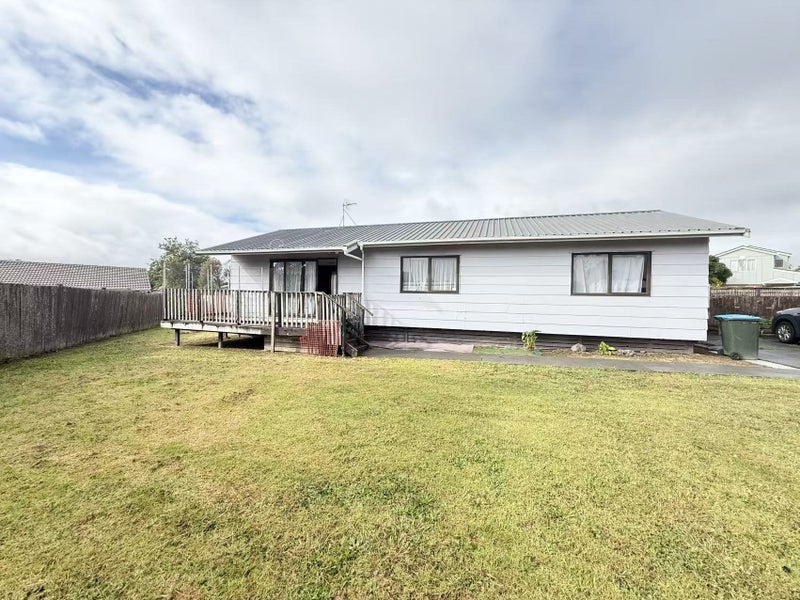 22 Yee Place, Mount Wellington, Auckland - Carousel 1