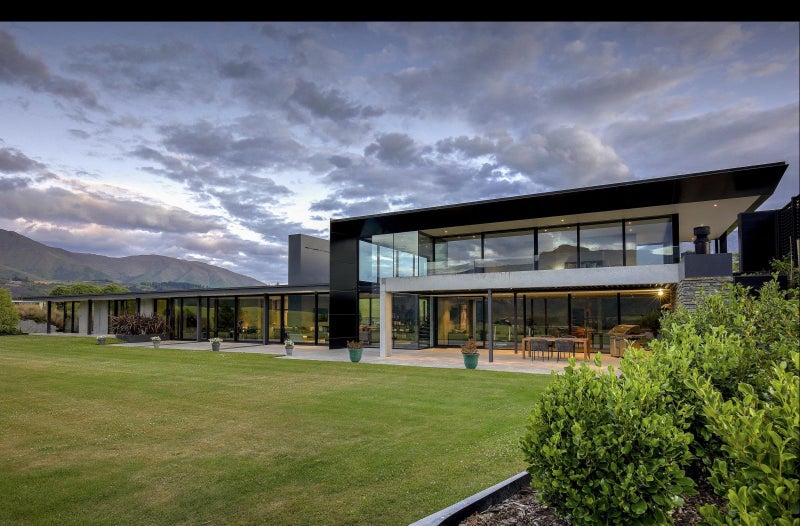 2 Todd Lane, Lake Hayes, Queenstown - Carousel 1