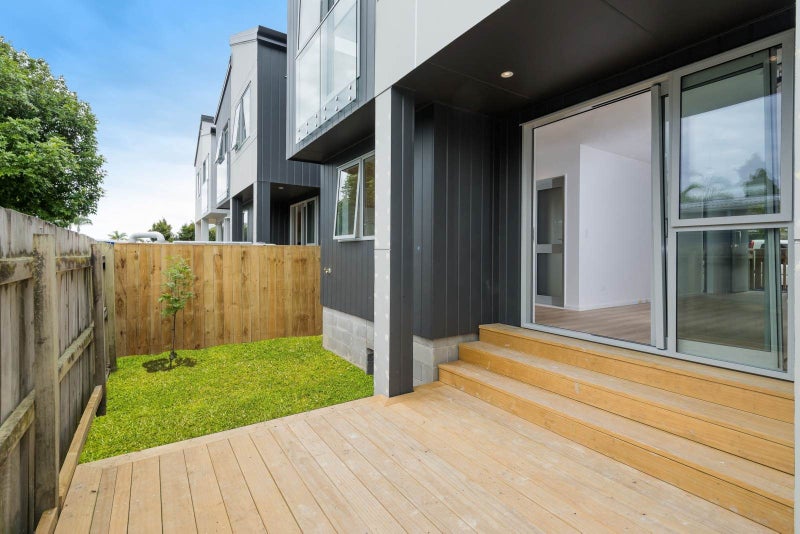 11B Compton Street, Hillcrest, Auckland - Carousel 13