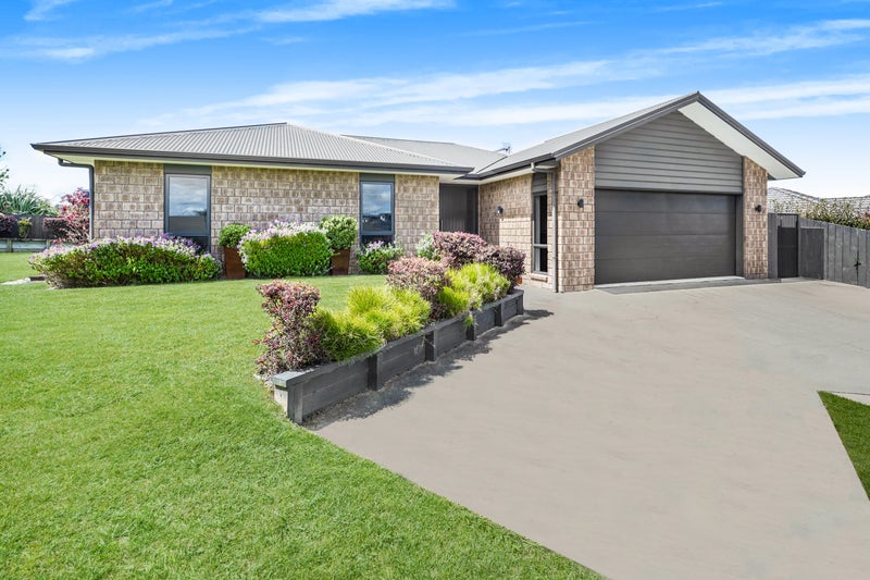 7 Egton Lane, Flagstaff, Hamilton - Carousel 1