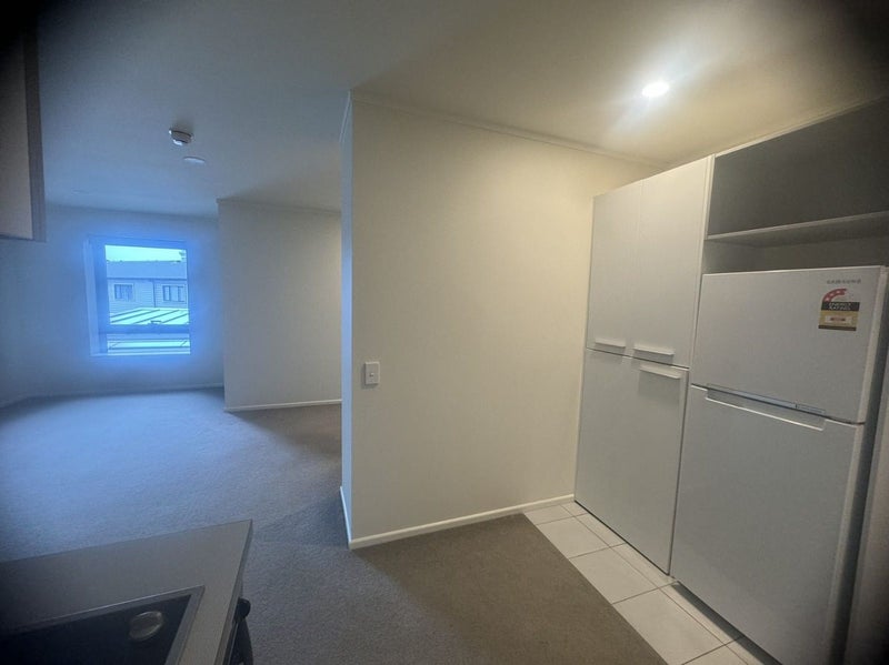 1N/16 Burton Street, Grafton, Auckland - Carousel 7
