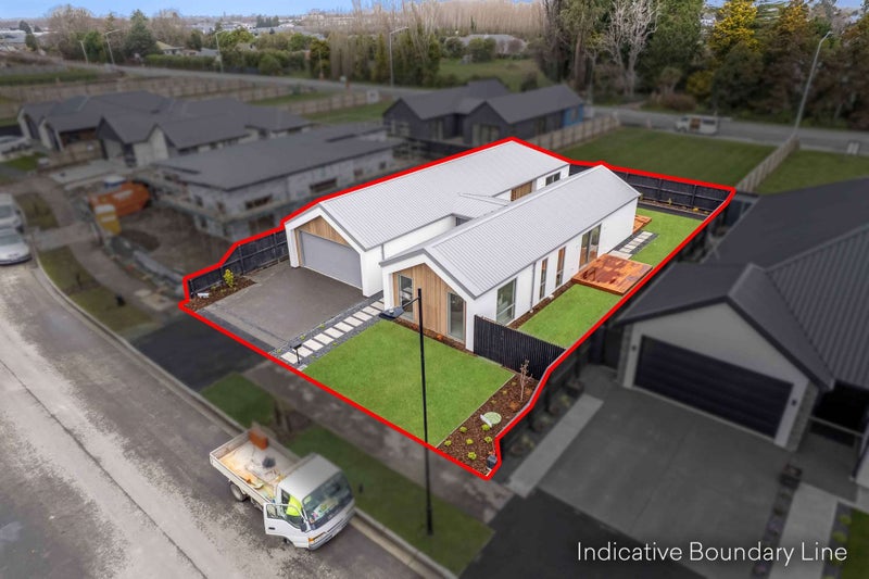 11 Twin Meadows Drive, Casebrook, Christchurch - Carousel 1