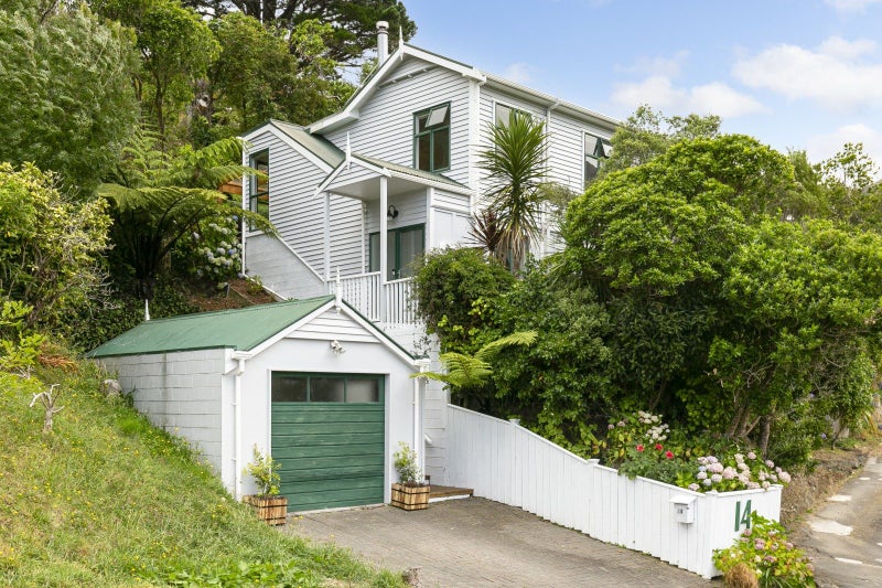 14 Rothsay Road, Ngaio, Wellington - Carousel 1