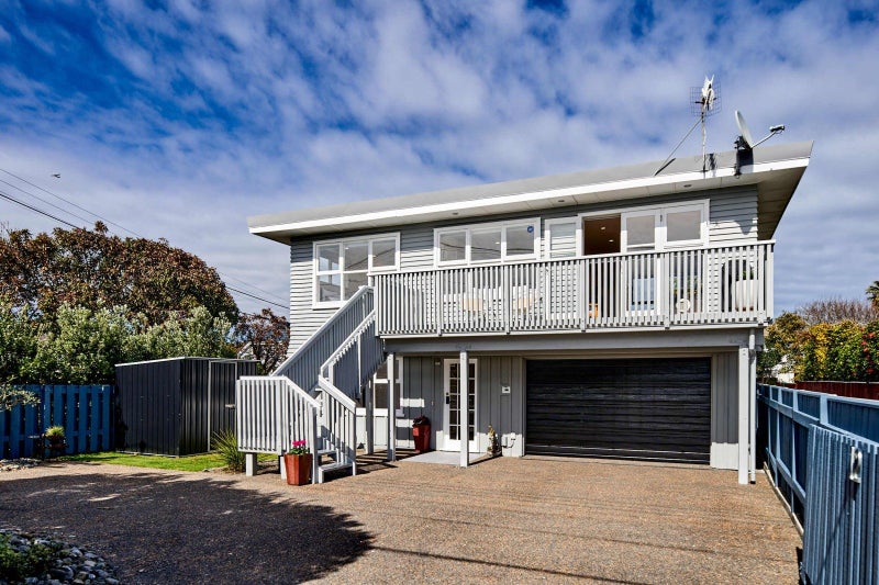 12 Vaucluse Avenue, Paraparaumu Beach, Paraparaumu - Carousel 2