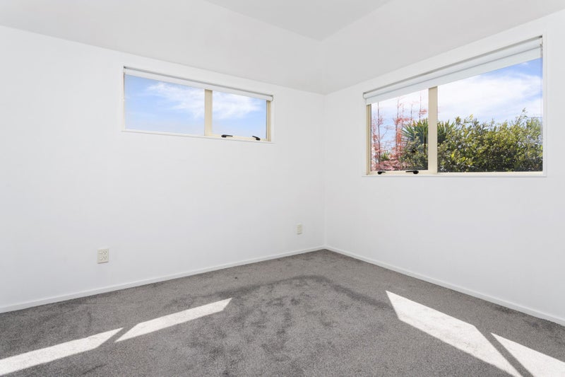 7 Ksenia Drive, Flat Bush, Auckland - Carousel 12