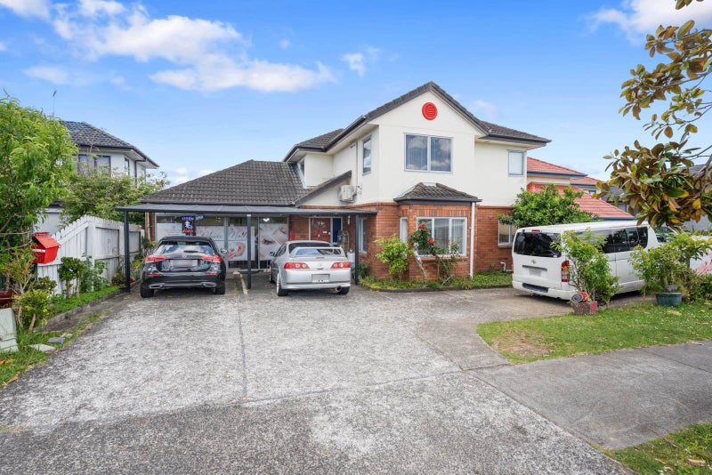 104 Chapel Road, Flat Bush, Auckland - Carousel 1